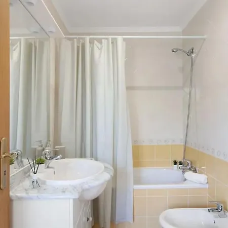 Charming And Bright In Santa Luzia (Tavira)
