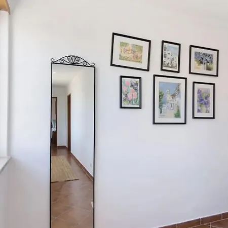 Charming And Bright In Apartment