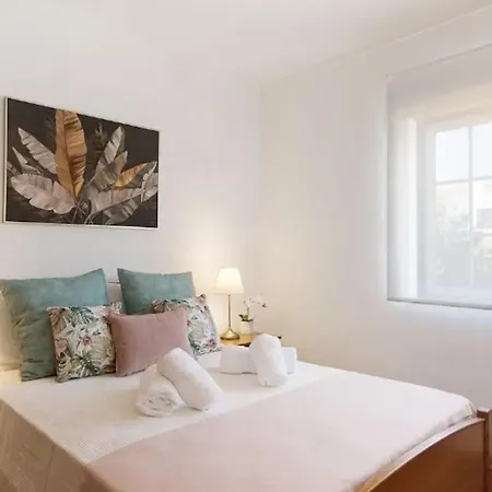 Apartamento Charming And Bright In