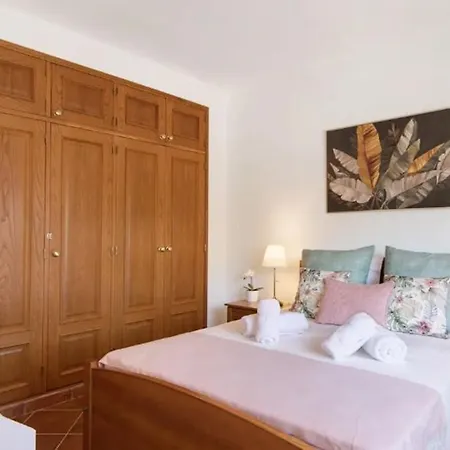 Charming And Bright In Apartmán Santa Luzia (Tavira)