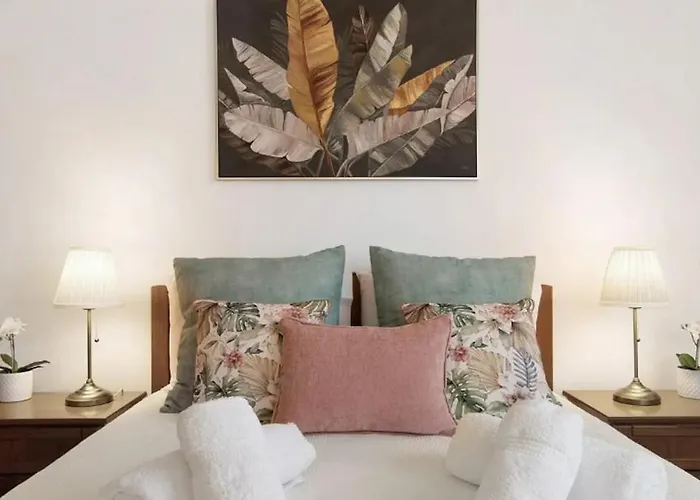 Apartman Charming And Bright In