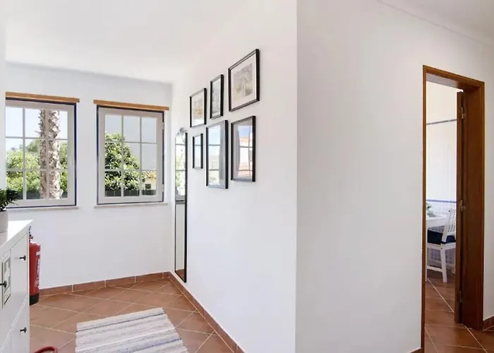 Apartment Charming And Bright In *