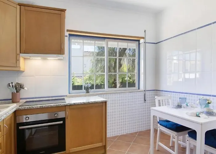 Charming And Bright In Apartment